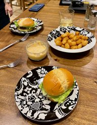 Plated Burgers and Tater Tots 20210122.jpeg